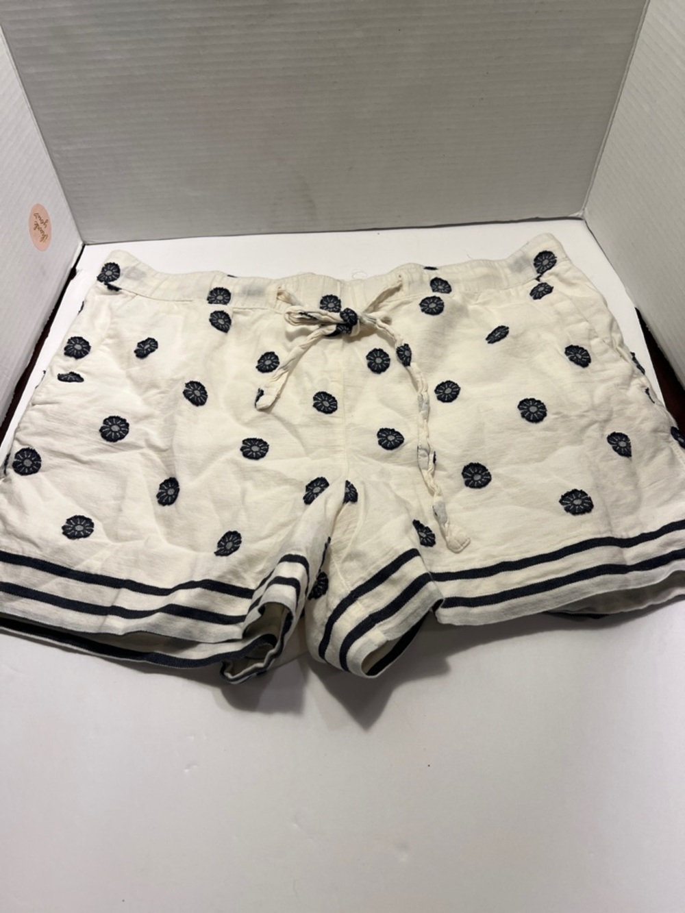 LOFT Cream Shorts with Navy Dot Embroidery